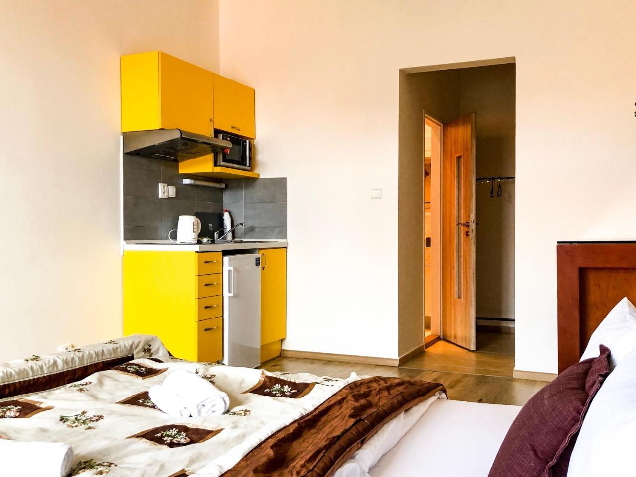 Aparthotel Savor